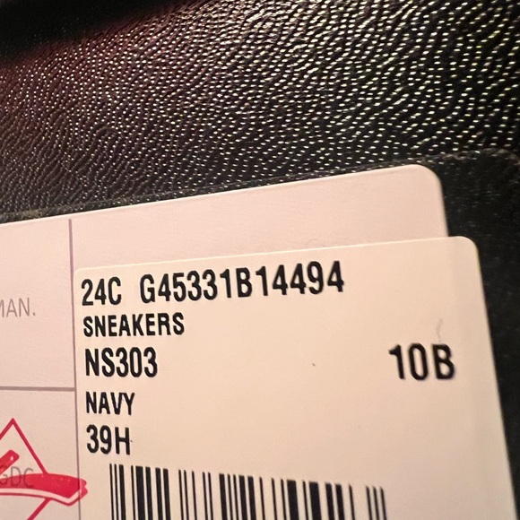 Chanel
Chanel Blue Suede CC Low Top Sneakers 39,5 - Picture 5 of 11